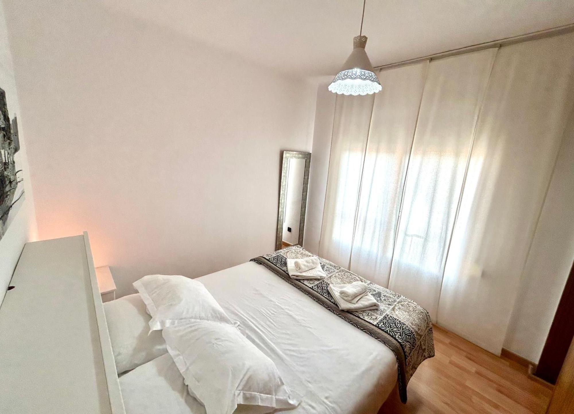 Apartment Carrer D'Olesa Барселона Екстер'єр фото