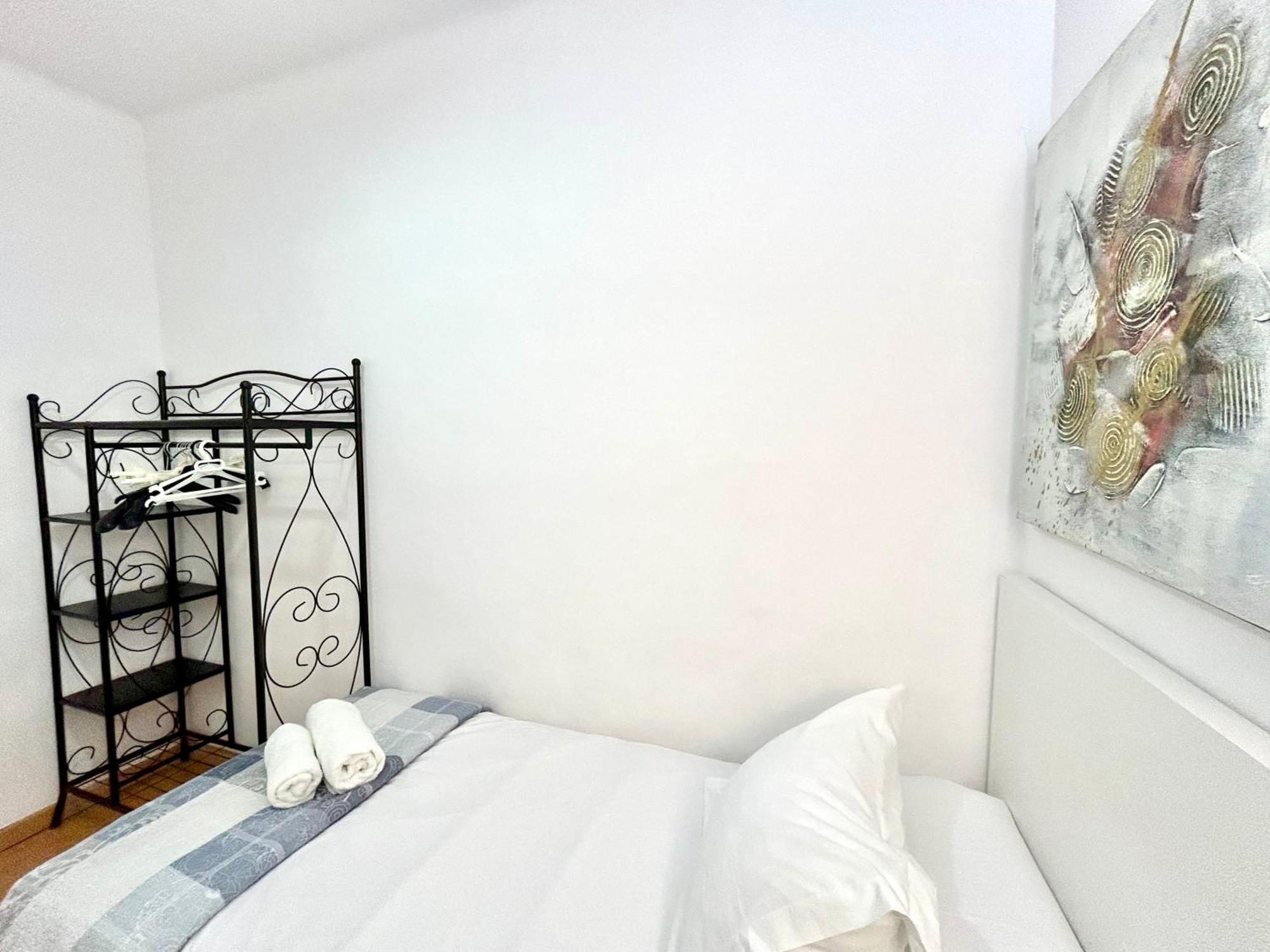 Apartment Carrer D'Olesa Барселона Екстер'єр фото
