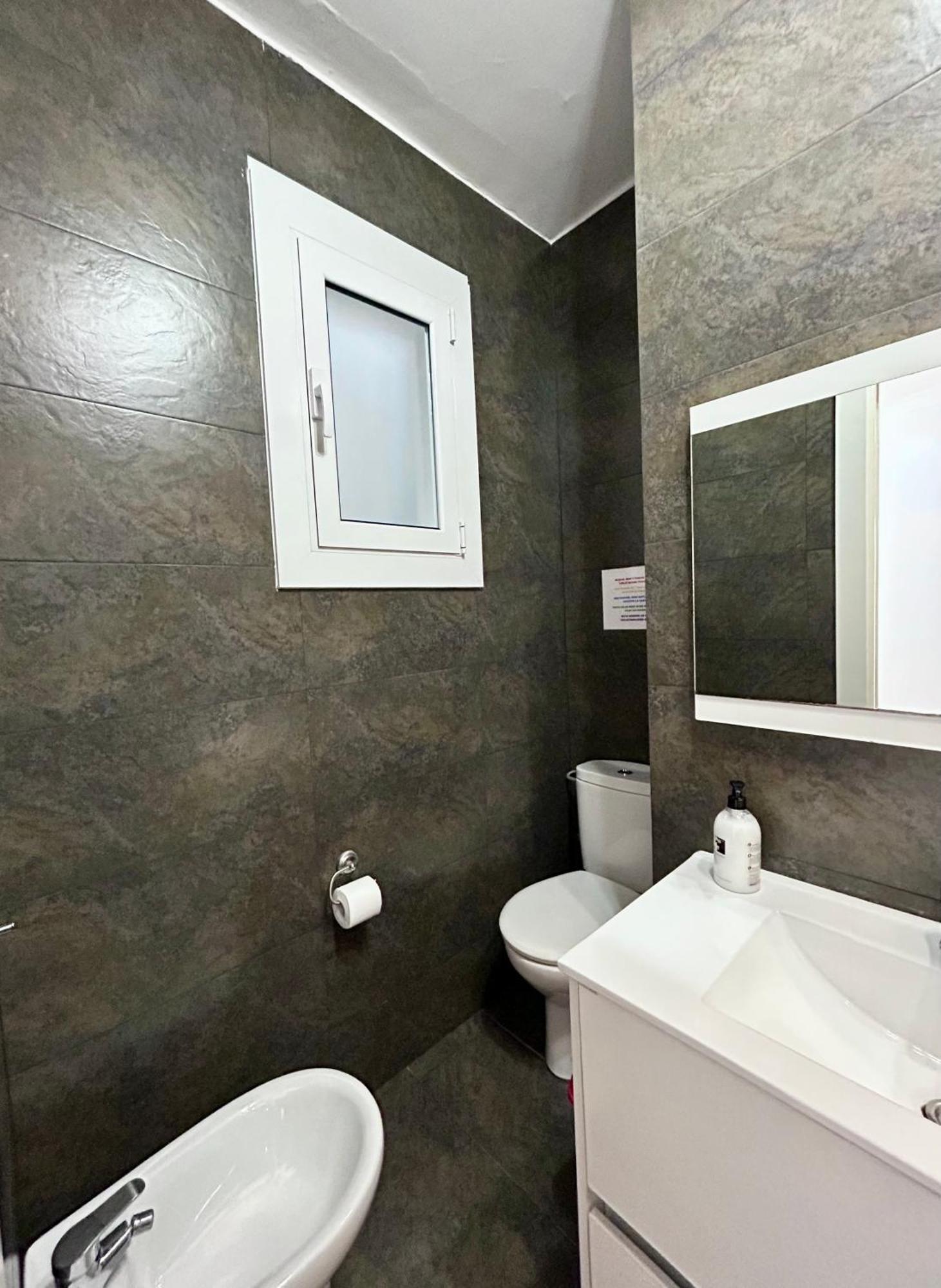 Apartment Carrer D'Olesa Барселона Екстер'єр фото